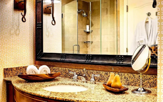 Standard Double room with balcony and with pool view