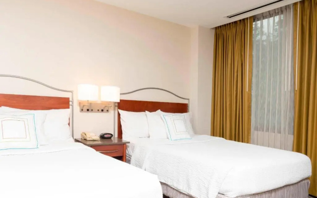 Quadruple Suite with trundle bed