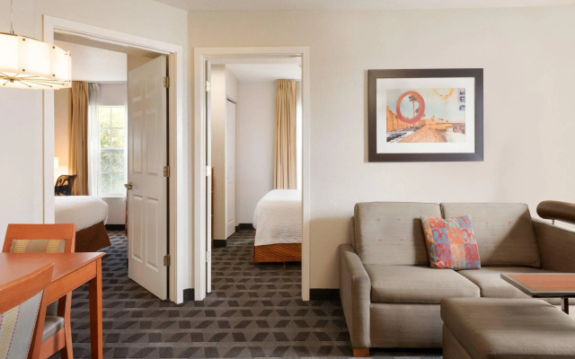 2 Bedrooms Suite