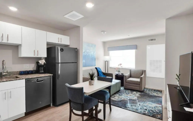 1 Bedroom Double Suite