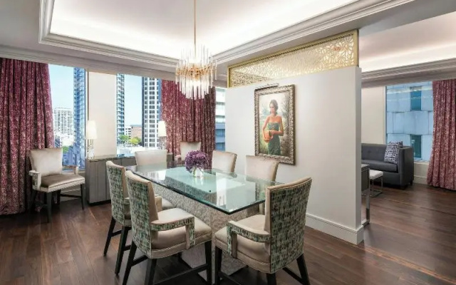 Presidential Suite with view