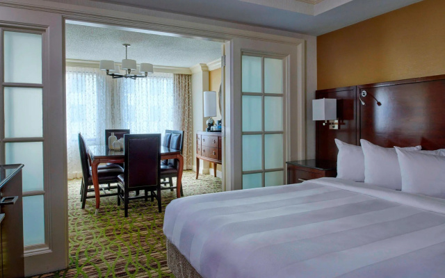 2 Bedrooms Double Suite