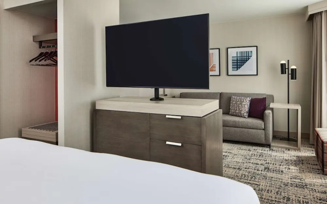 Deluxe Double Studio Suite