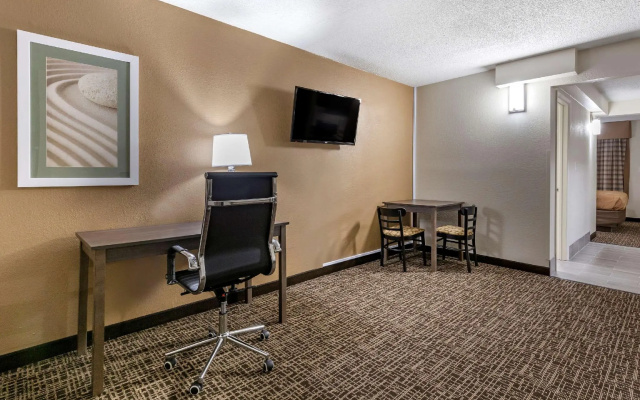 Double Suite