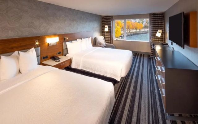 Standard Quadruple room with bay view