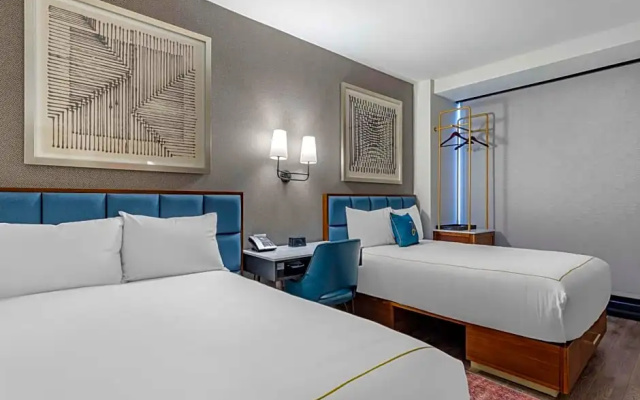 Twin room