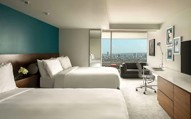 Quadruple room with Sunset Boulevard view