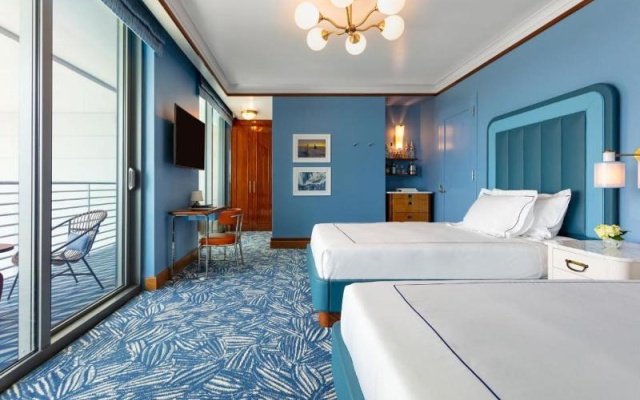 Superior Quadruple room