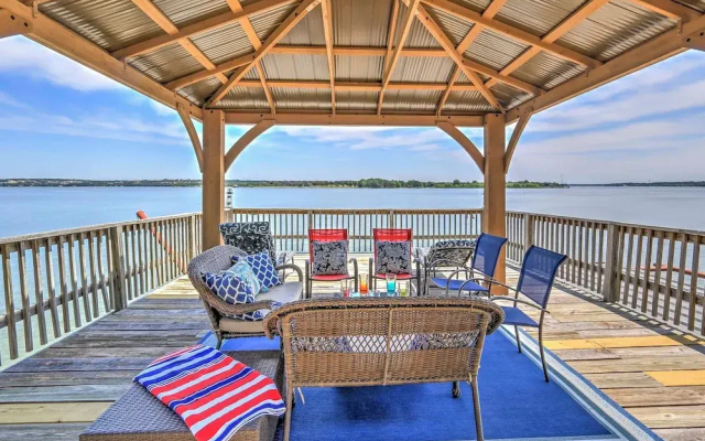 4 Bedrooms Cottage with balcony