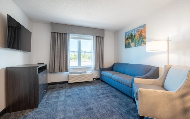Deluxe Suite