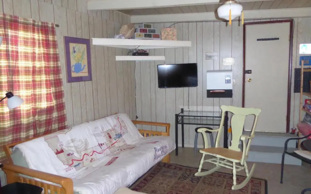 1 Bedroom Suite