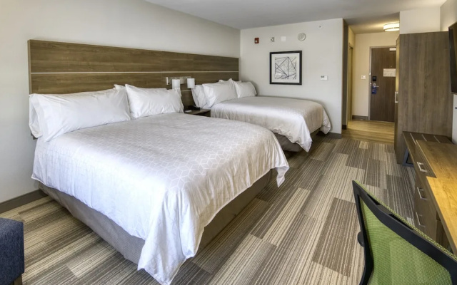 Quadruple Suite