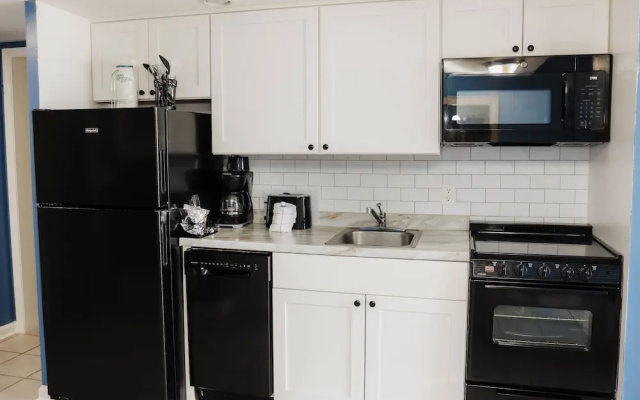 2 Bedrooms Quadruple Suite oceanfront