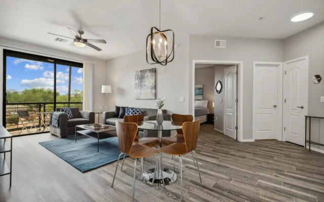 2 Bedrooms Apartment