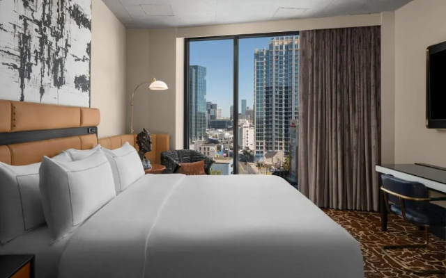 Room with city view