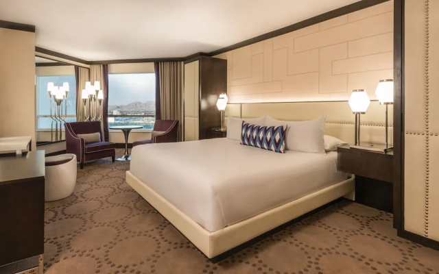 Executive Valley Tower Double Suite