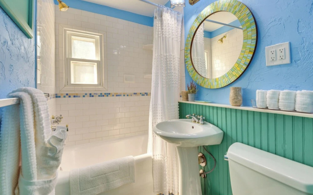 3 Bedrooms Cottage with balcony