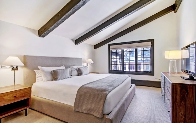 2 Bedrooms Premier room with balcony