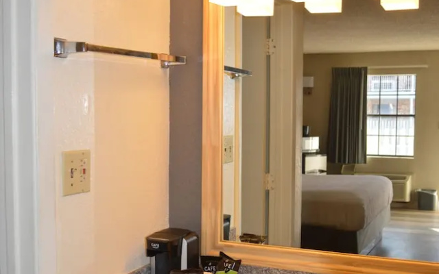 Standard Quadruple room with view