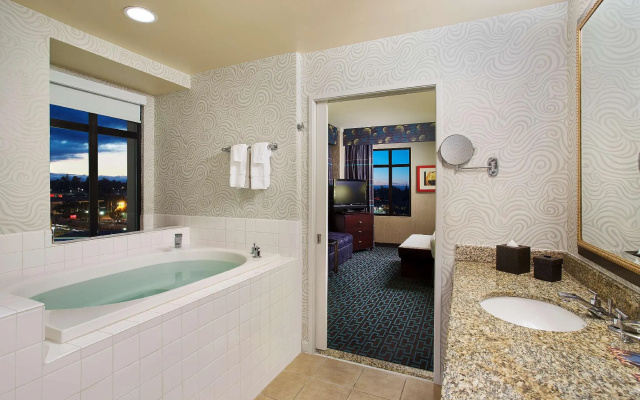 1 Bedroom Double Suite