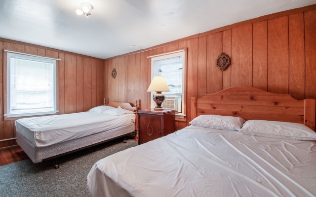 4 Bedrooms Standard room