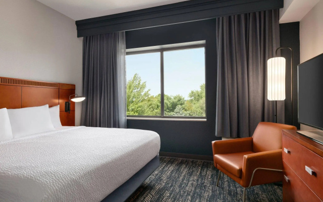 2 Bedrooms Double Suite