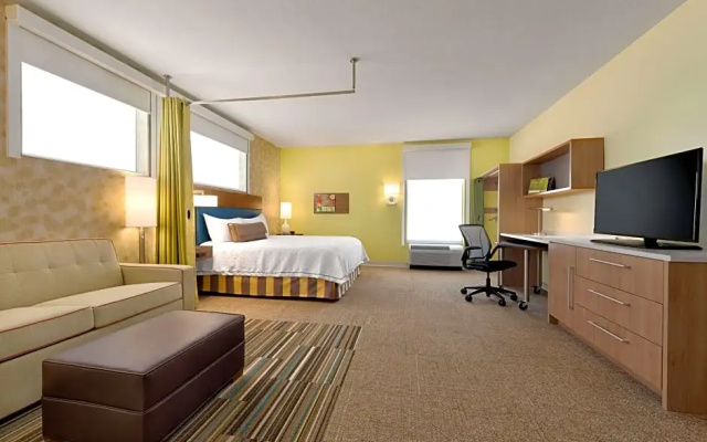 Mobility/Hearing Accessible Ri Shwr Double Studio