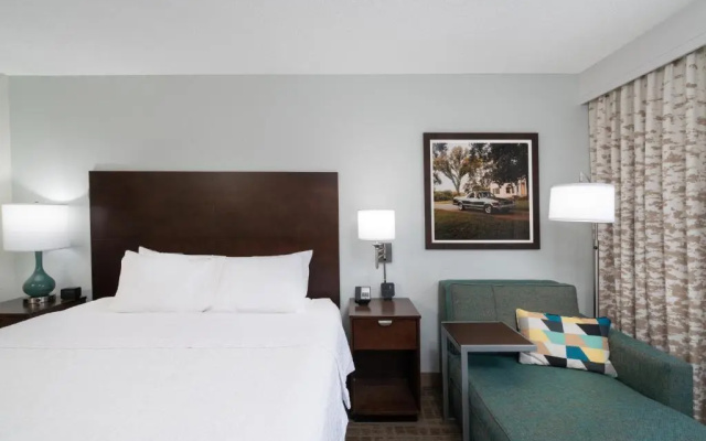 Standard room with pool view