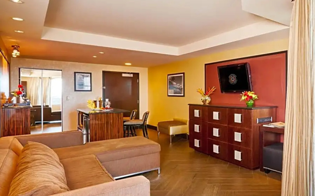 1 Bedroom Executive Suite