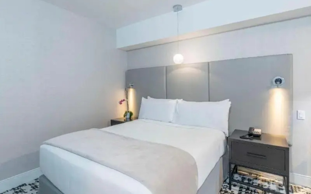 Double Suite