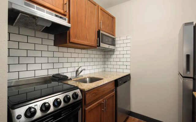 1 Bedroom Suite