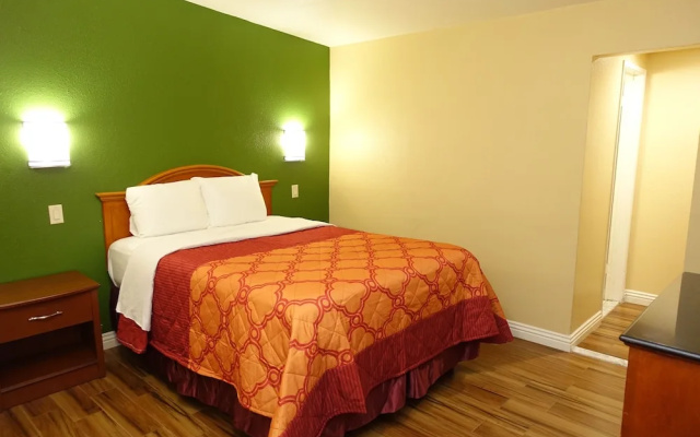 Economy room