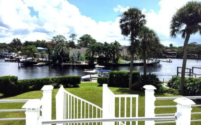 1 Bedroom Bungalow with balcony