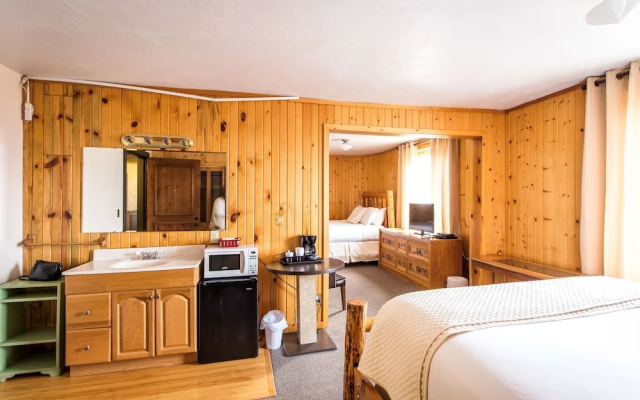 Standard Triple Family room