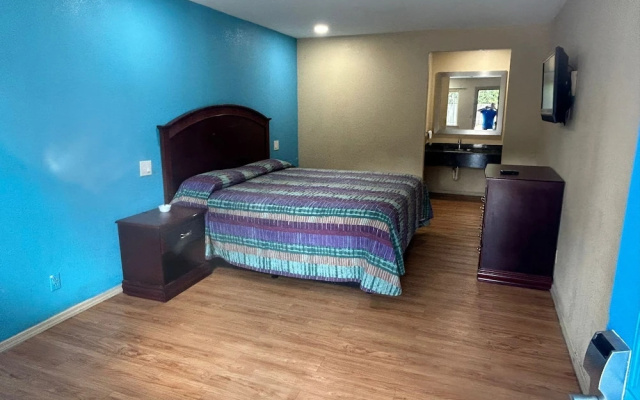 Economy room