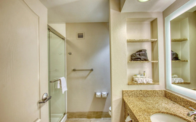 Double Suite
