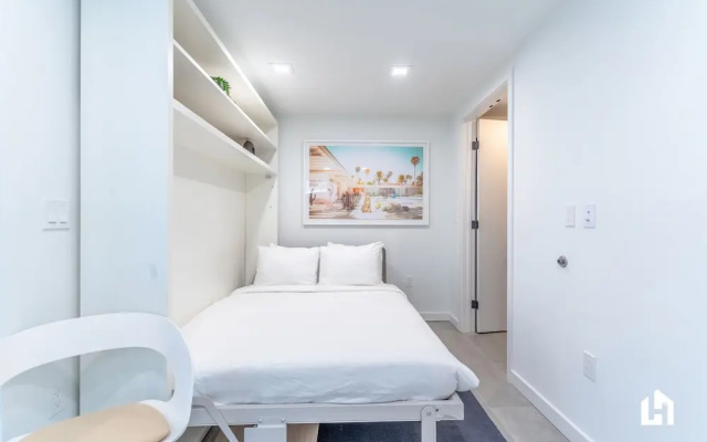 Studio with partial ocean view