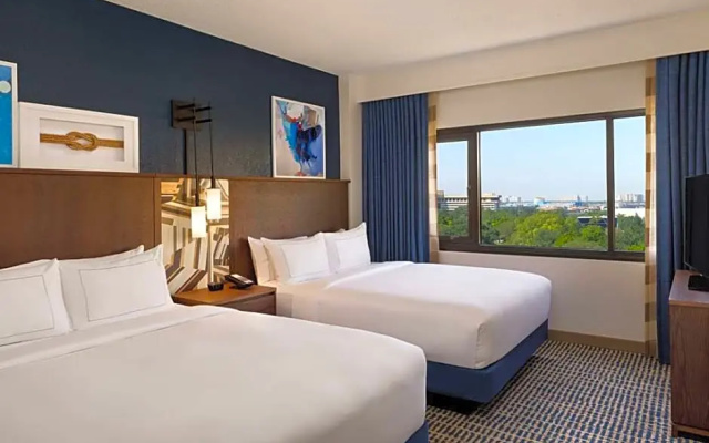 1 Bedroom Quadruple Suite with pool view
