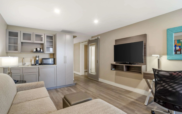 Double Suite