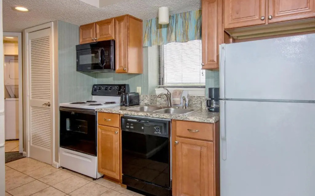 2 Bedrooms Apartment with ocean view