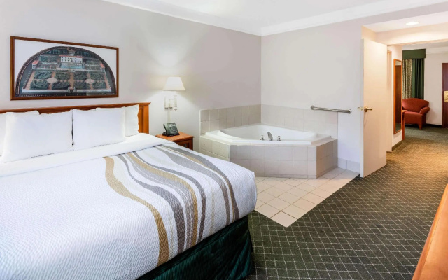 1 Bedroom Deluxe Double Suite