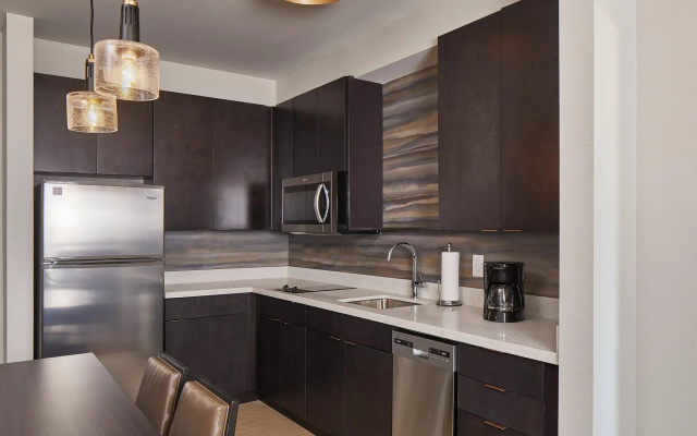 1 Bedroom Quadruple Suite