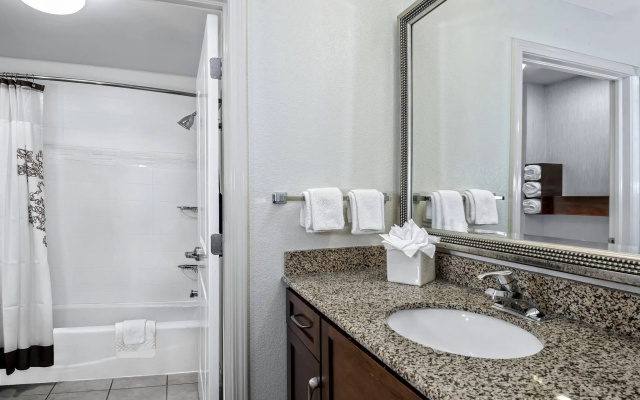 2 Bedrooms Suite