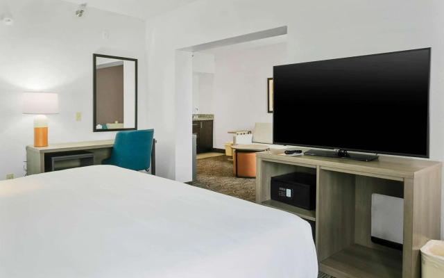 Double Suite