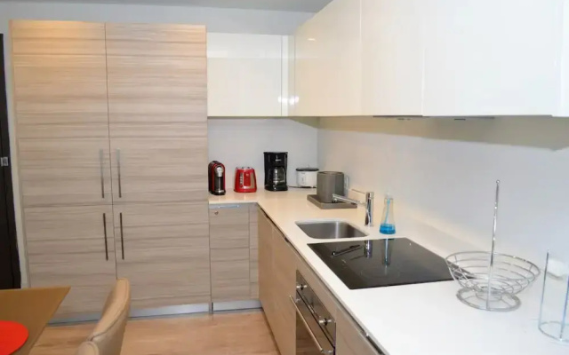 1 Bedroom Executive Suite with partial sea view