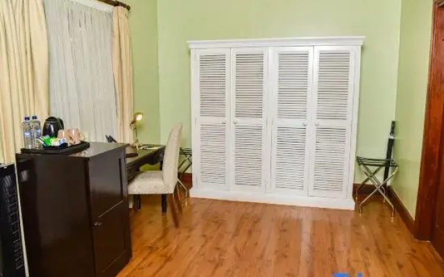 2 Bedrooms Cottage