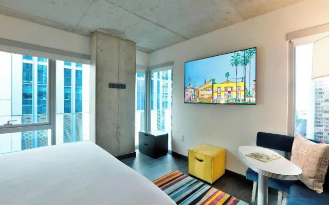 Standard Double room with view