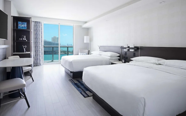 Quadruple room with balcony and with bay view