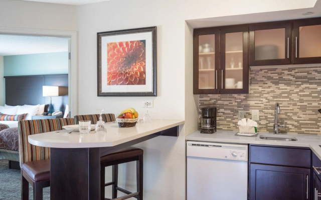 2 Bedrooms Suite