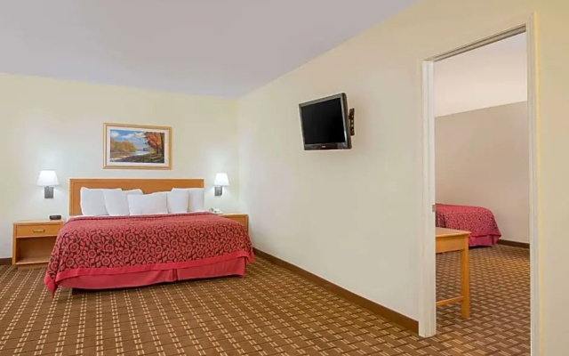 1 Bedroom Quadruple Suite